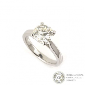 Round Brilliant Cut Diamond Ring in Platinum 2.01ct I/VVS2